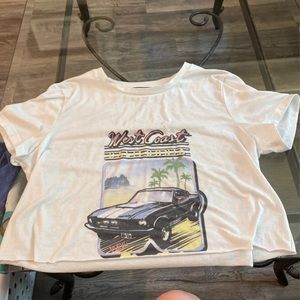 medium white cropped tee